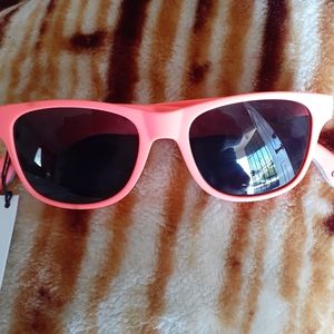 PINK bottle opener glasses